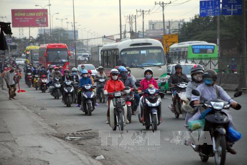 Giao thông tại TP Hồ Chí Minh đã đông đúc trở lại sau Tết ảnh 1